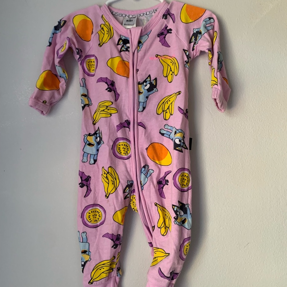 Bonds x BLUEY Wondersuit Fruit Bat Print Size 00 3-6 Months